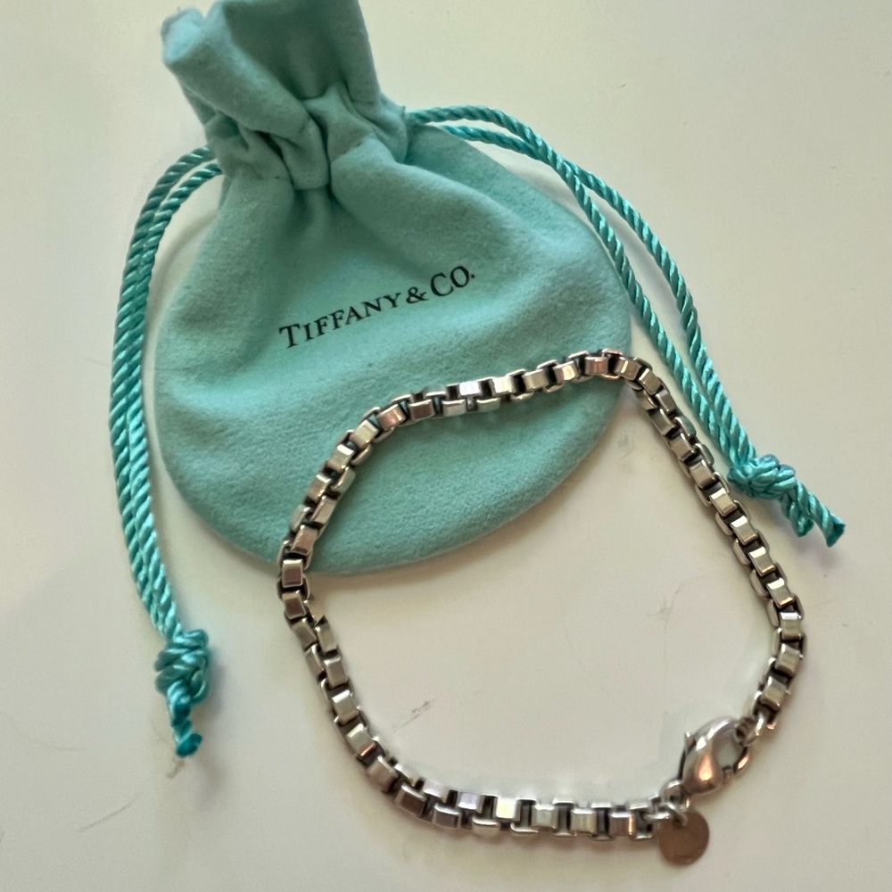Tiffany & Co. venetian link sterling silver bracelet with dust bag